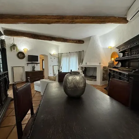 Elite Collection Giardino & Piscina شقة